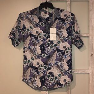 BRAND NEW WITH TAGS TOMMY BAHAMA BUTTON DOWN!